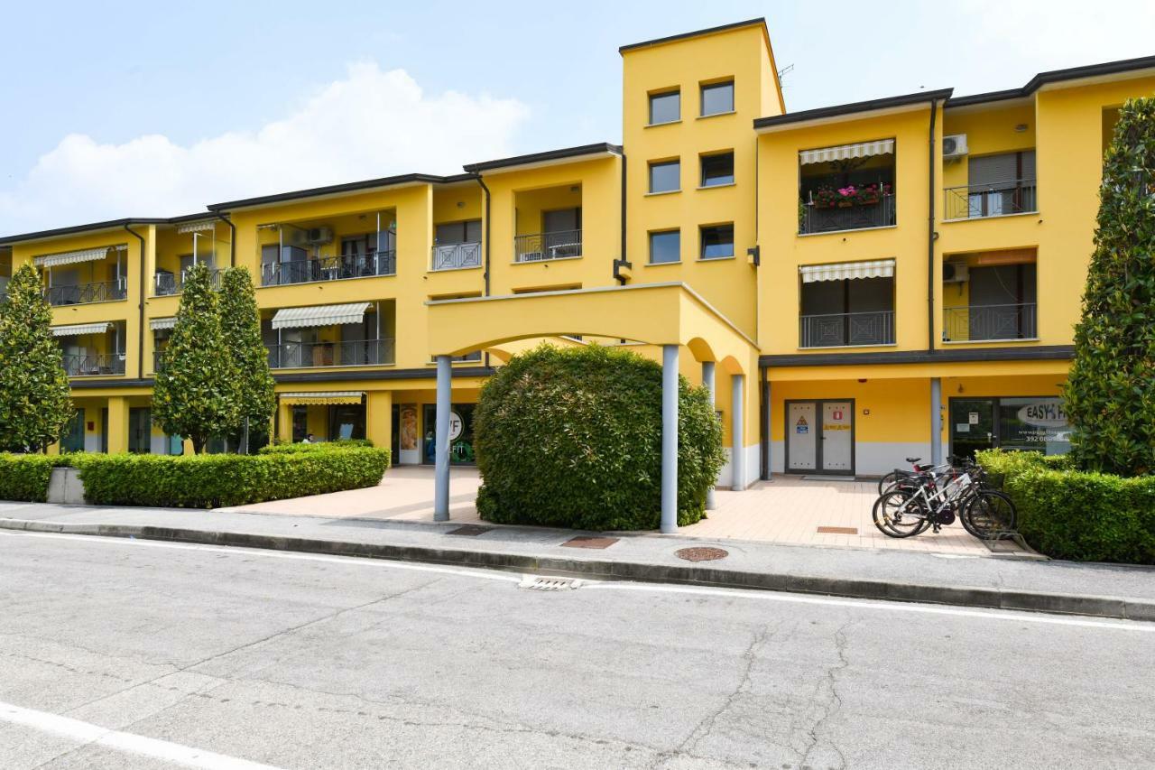 Sarno Apartments Caravaggio Sirmione Exterior photo