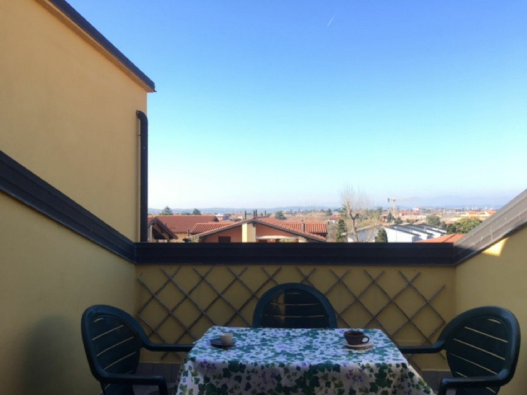 Sarno Apartments Caravaggio Sirmione Exterior photo